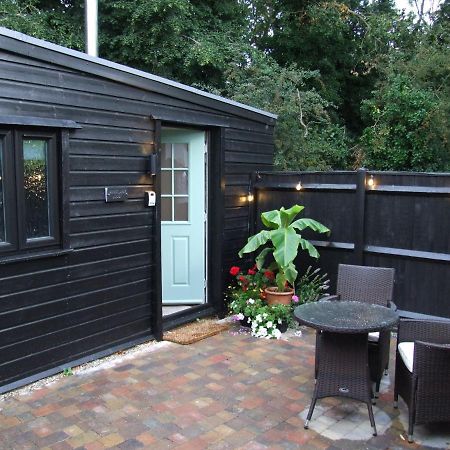Charming Woodland Lodge 2 Person 1 Bedroom Great Yarmouth Eksteriør bilde
