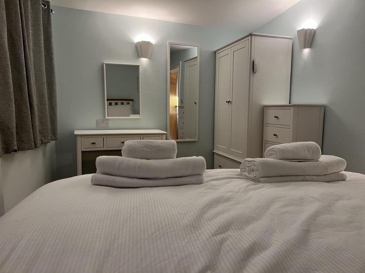 Charming Woodland Lodge 2 Person 1 Bedroom Great Yarmouth Eksteriør bilde