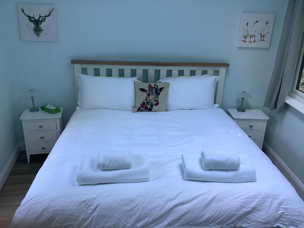 Charming Woodland Lodge 2 Person 1 Bedroom Great Yarmouth Eksteriør bilde